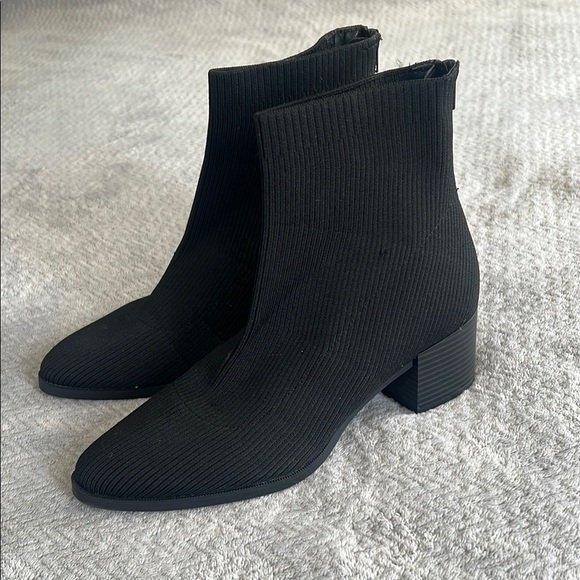 NWOT Life Stride Black Boots - Picture 2 of 7